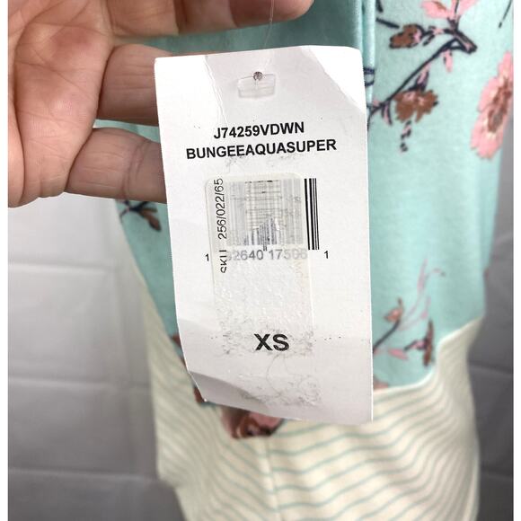 NEW NWT Eyeshadow Super Soft Floral & Striped Aqua Twist Front Top Size XS - Picture 2 of 7